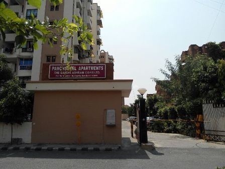 3 bhk flat for rent in CGHS Panchsheel Apartments Sector 4 Dwarka, Delhi